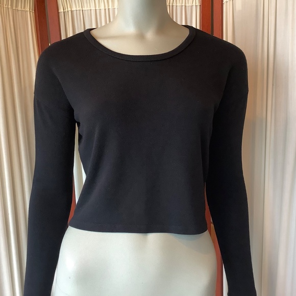 Brandy Melville Black Long Sleeve Crop Top One Size - Picture 3 of 6